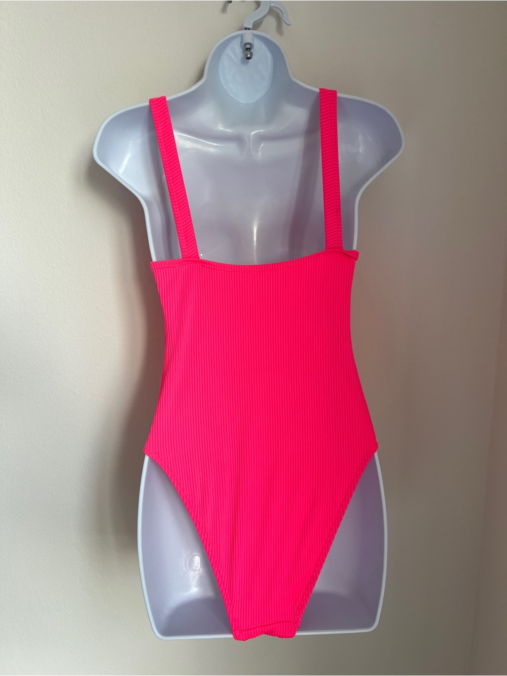 Hot Pink Crinkle Scoop Neck One Piece Swimsuit – Size 4 - Picture 2 of 2